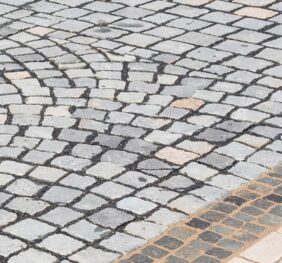 Piatra Cubica Andezit cu fata taiata 10x10x10 cm